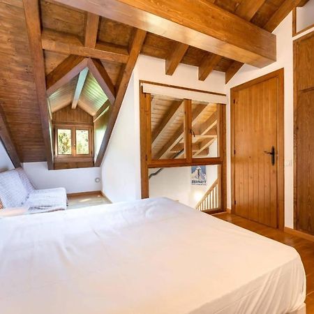 Apartamentsaloriaburg Farrera Bagian luar foto