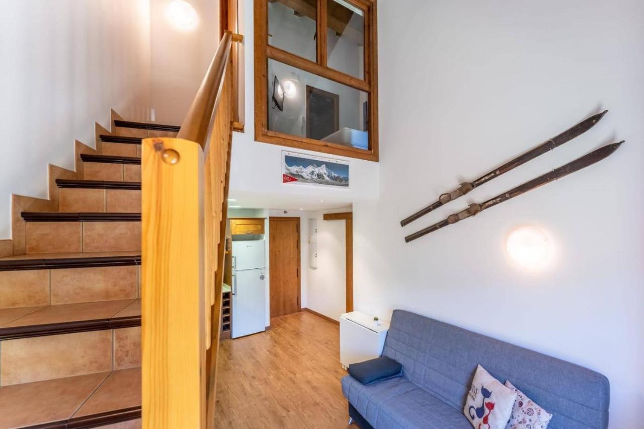 Apartamentsaloriaburg Farrera Bagian luar foto